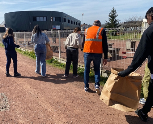 Opération déchets au CFA du Roannais
